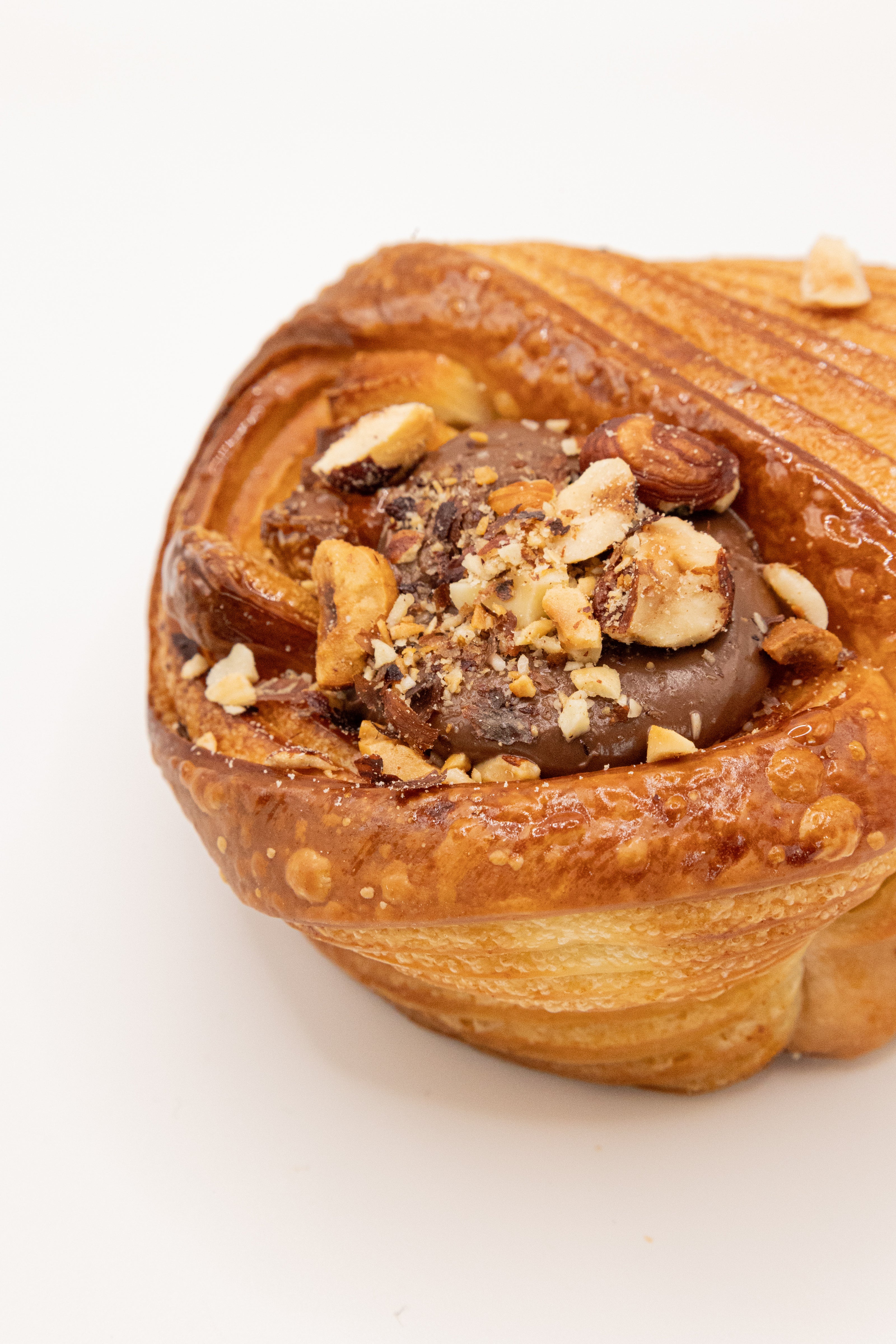 Nœud Feuilleté Maison 1830, boulangerie pâtisserie snacking à Saint-Joseph-de-Rivière et Meilleure Boulangerie des Alpes lors de la Meilleure Boulangerie de France