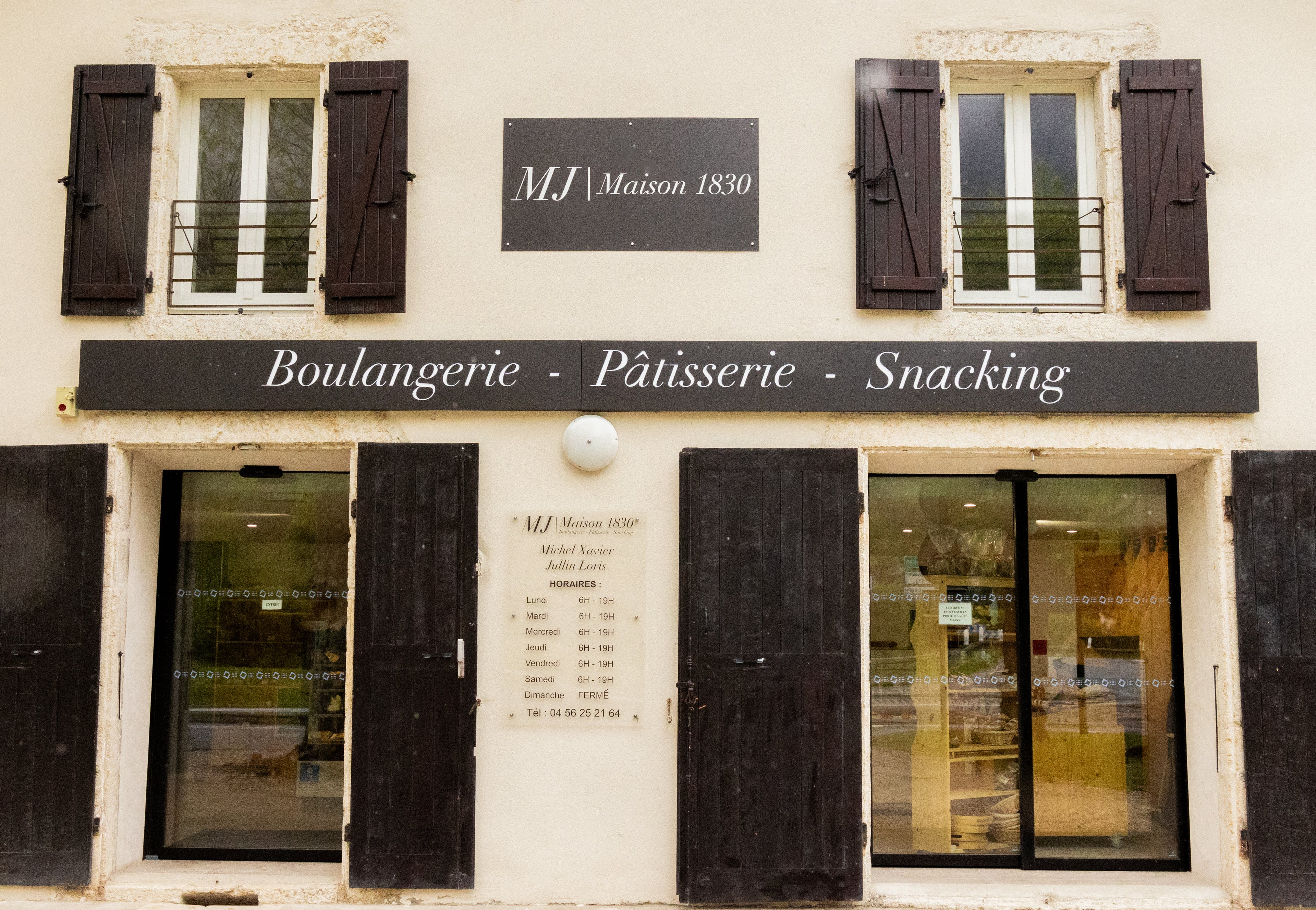 Maison 1830, boulangerie pâtisserie snacking à Saint-Joseph-de-Rivière et Meilleure Boulangerie des Alpes lors de la Meilleure Boulangerie de France